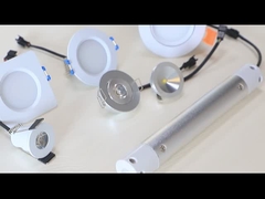 إضاءة السقف النازل Luz De Emergencia LED في راحة بالسقف