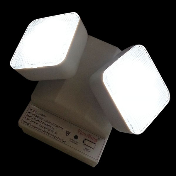 6W Twin Spot LED ضوء الطوارئ 6500K 3.6V 3.0Ah Ni-Cd بطارية غلاف الكمبيوتر IP20